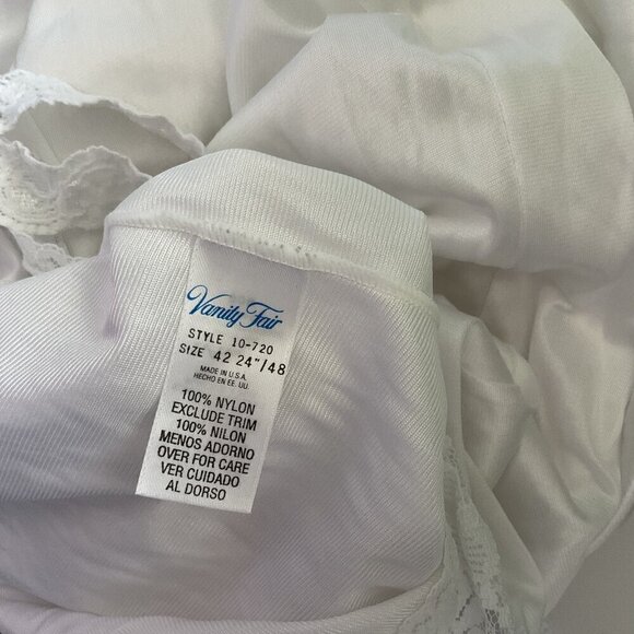 VANITY FAIR VINTAGE LACE FULL SLIP PLUS 42 - Picture 7 of 8